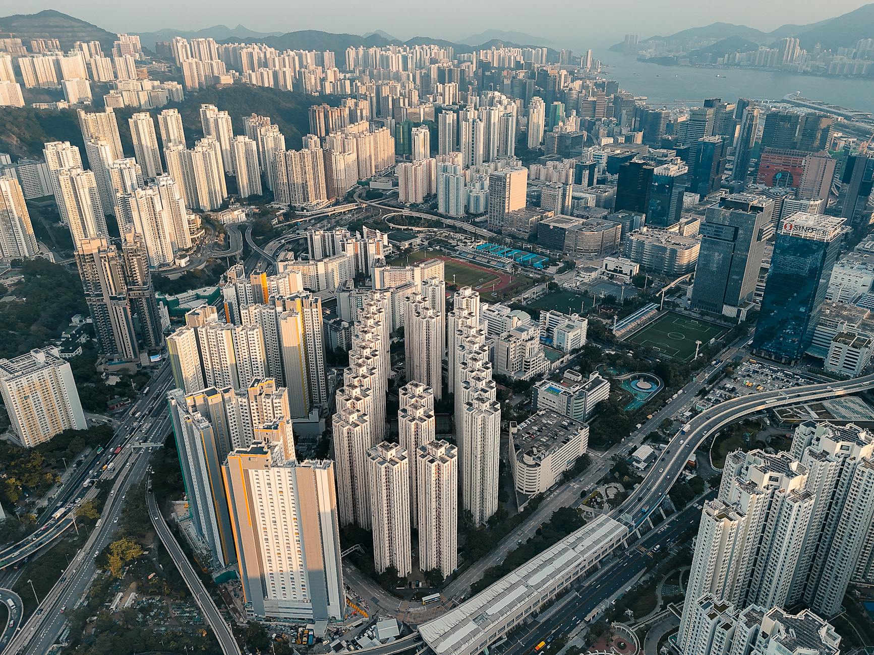 海外港人 / 澳洲 PR + 香港物业组合规划