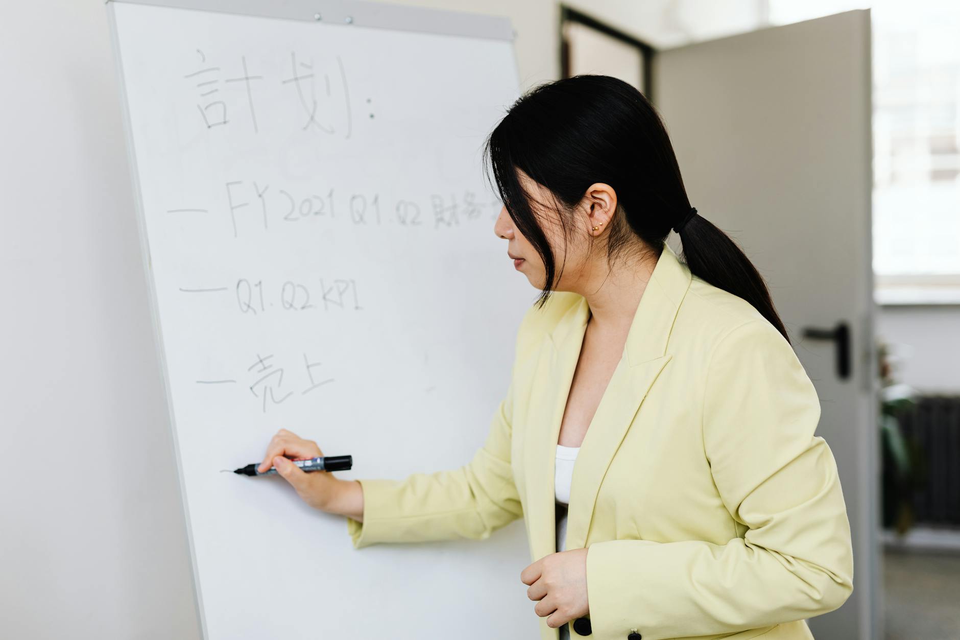 申请人退休规划:澳洲 Super vs 香港 MPF vs 新加坡 CPF